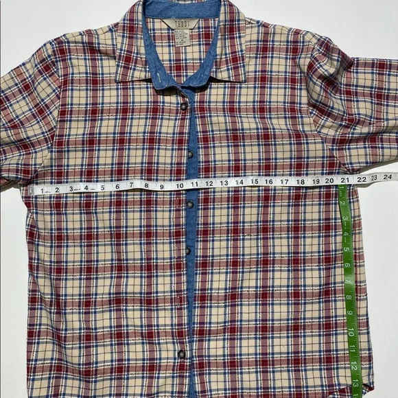 Vintage 90s jean patched plaid button down shirt
